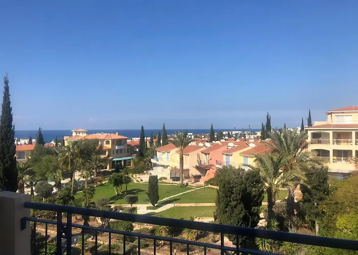 Regina Gardens, Phase 1 *